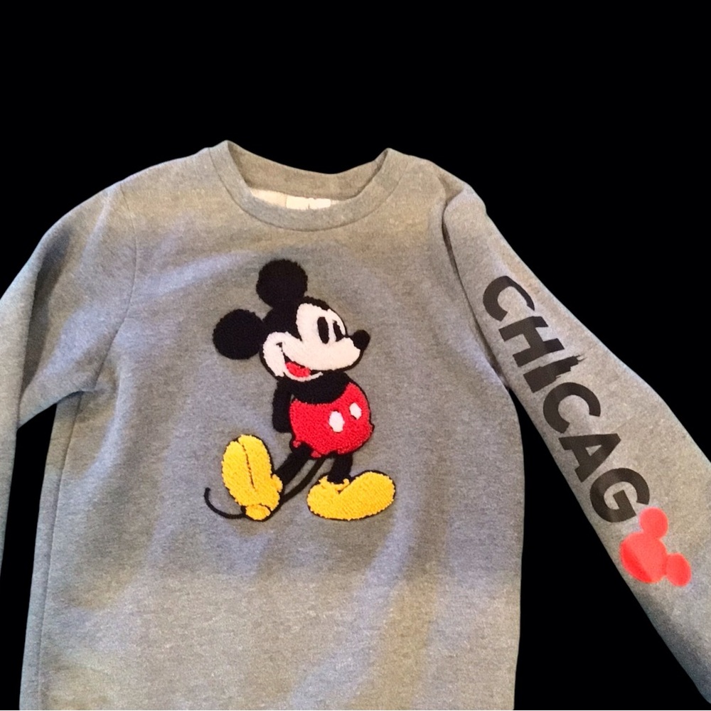 Authentic Disney sweatshirt, unisex. Size 5/6